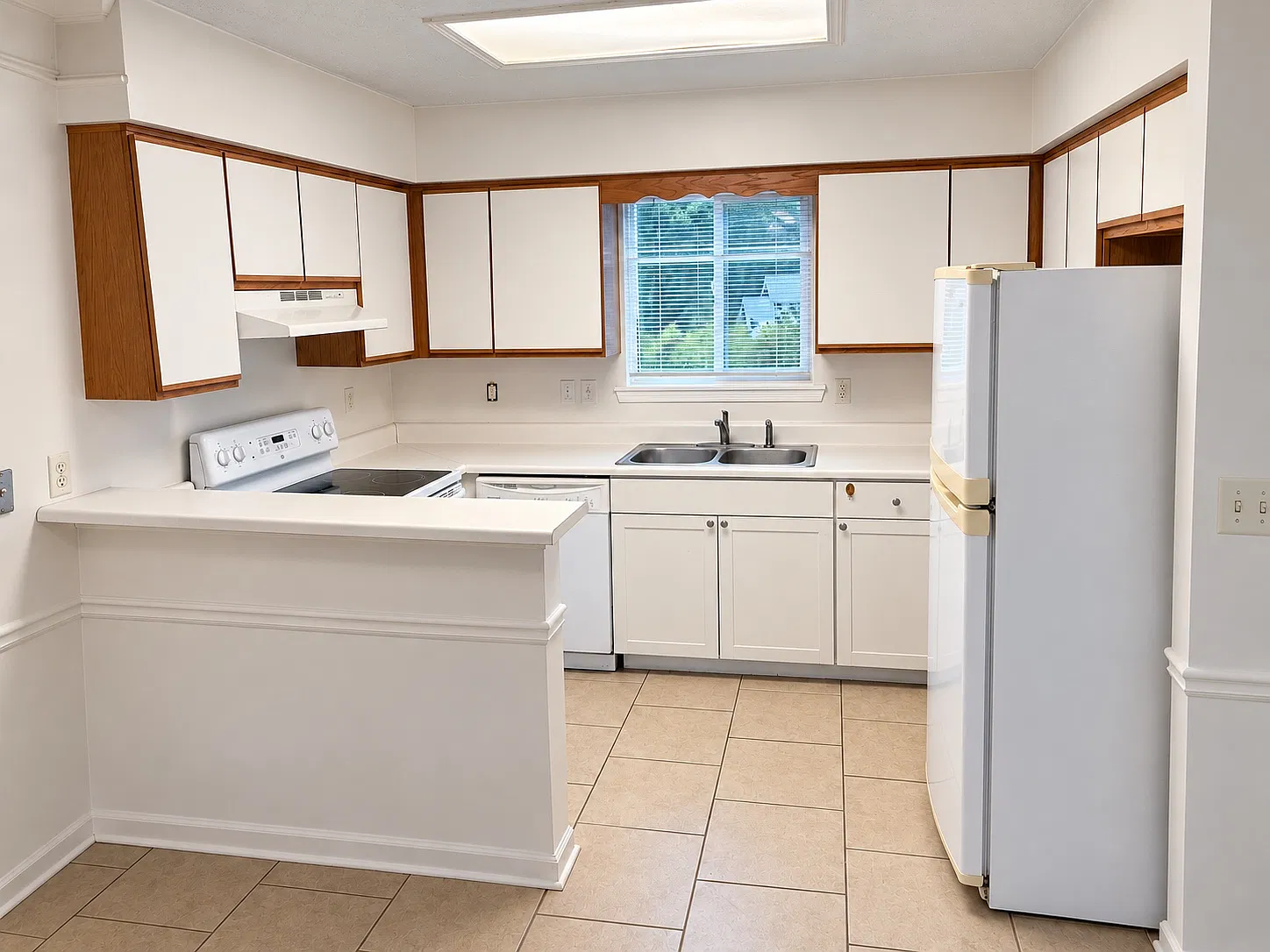 3 bed, 1063 sqft, $1,895 — Photo 4
