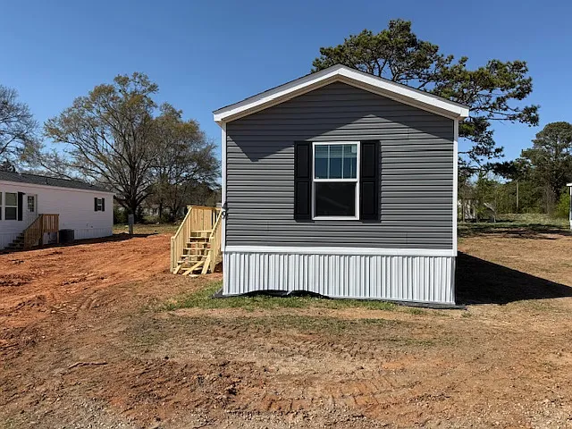 3 bed, 1100 sqft, $1,450 — Photo 2