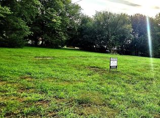 Chestnut St, Springfield, SD 57062