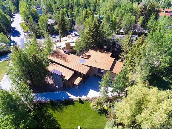 3rd image of 71 Thaynes Canyon Dr