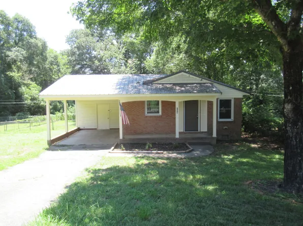 208 Crescent Ct, Lincolnton, NC 28092