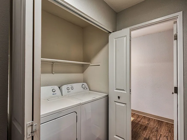 Sterling Pointe — Photo 19