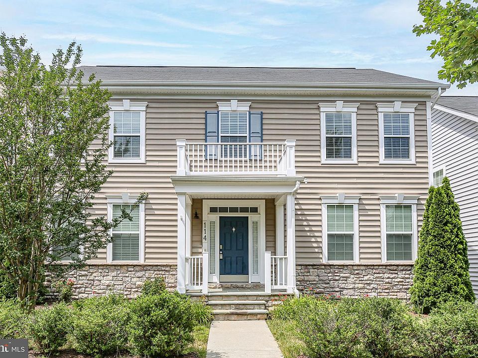 1st image of 114 Almond Dr