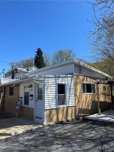 2505 S East St, Allentown, PA, 18103