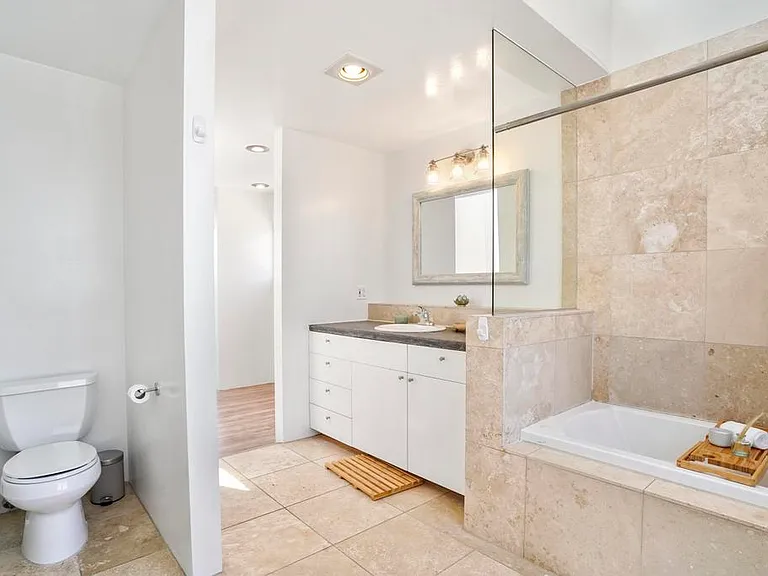 1241 Oliver Ave — Photo 15