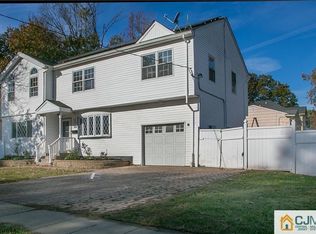 26 Hyde Ave, Iselin, NJ 08830