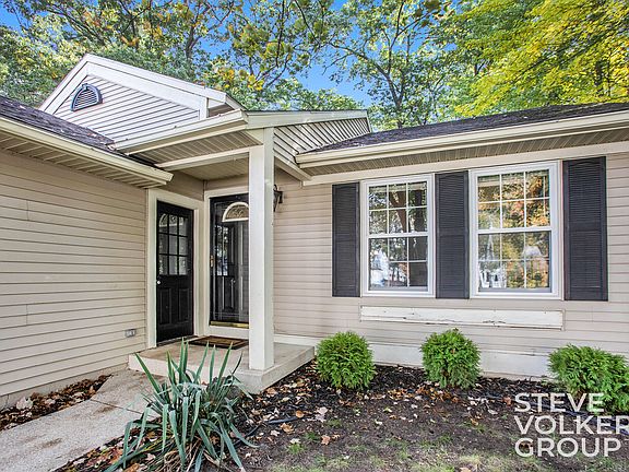 2nd image of 4768 Summer Creek Ln SE
