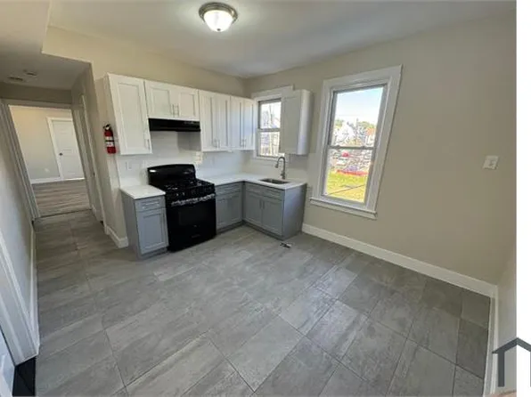 28 Wainwright St, Newark, NJ