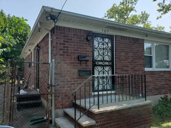 107 Park Hill Cir, Staten Island, NY 10304