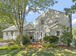 32 Main Street, Kingston, NH 03848