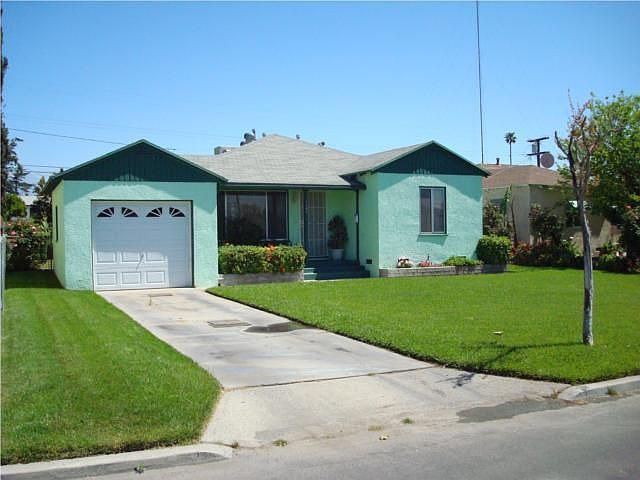 2nd image of 1247 Roxbury Dr