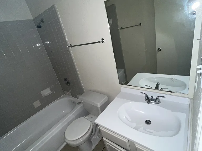 1604 Benttree Dr #A — Photo 13