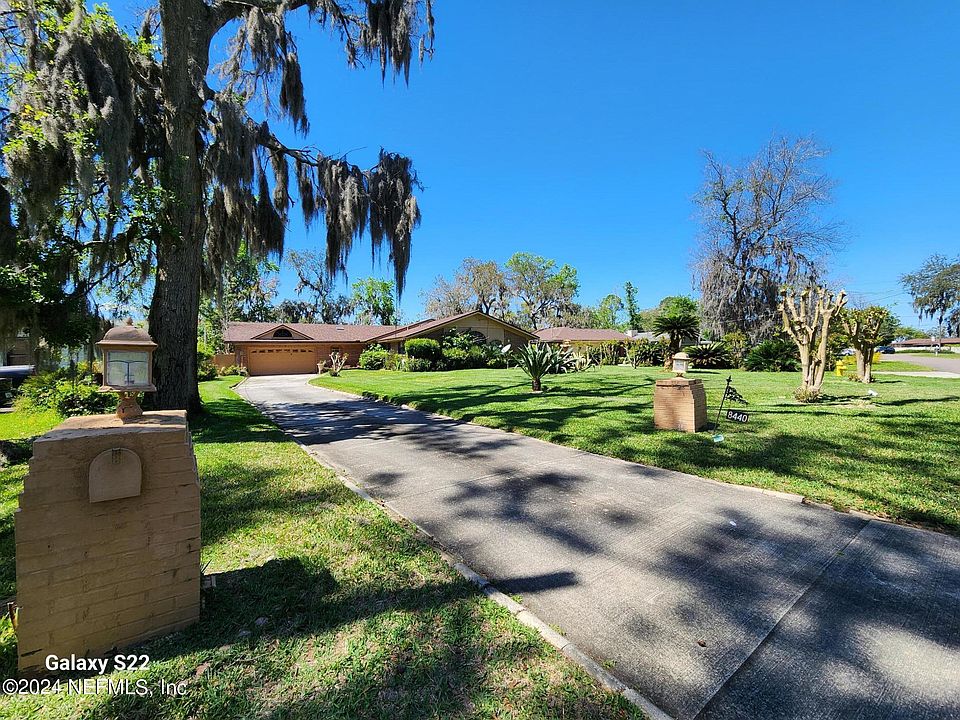 1st image of 8440 CONCORDE Boulevard W