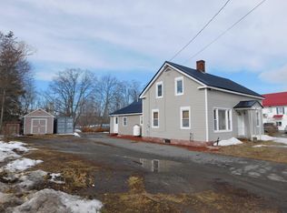 83 Main St, Bradley, ME 04411