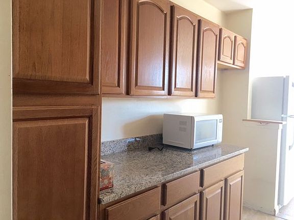 3rd image of 142-05 Roosevelt Ave #730
