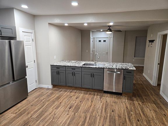 4th image of 35 Bolduc Ln #2