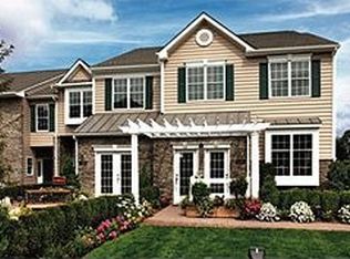 703 Huntington Dr, Fishkill, NY 12524