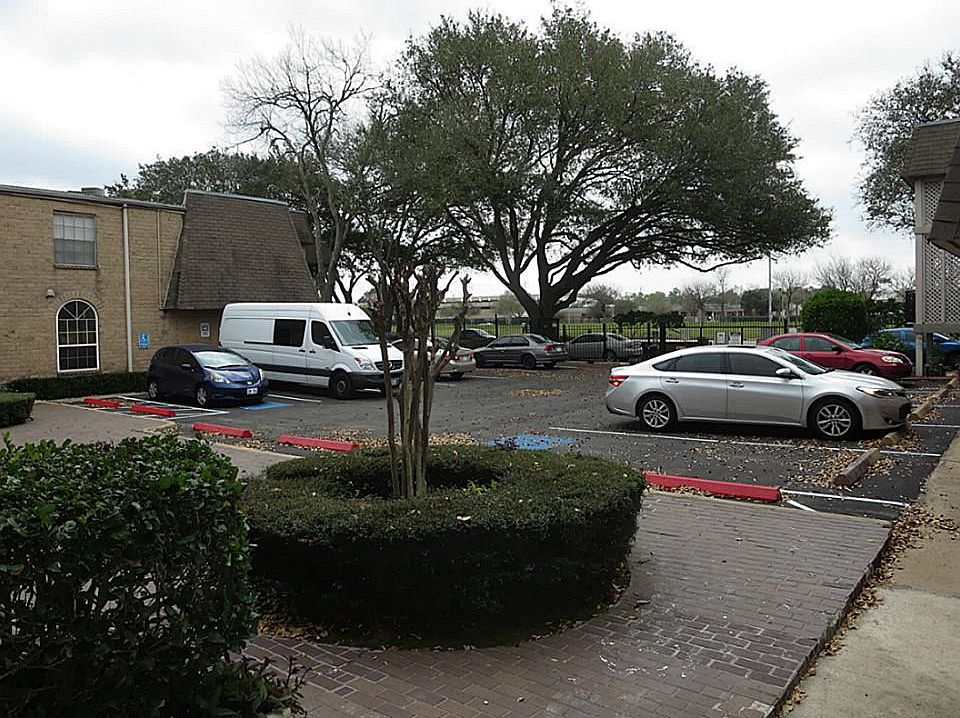 1st image of 5550 N Braeswood Blvd APT 110