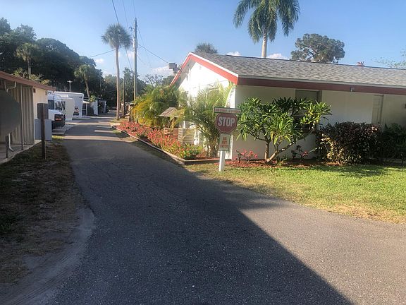 5th image of 42 W Oak St Lot E1
