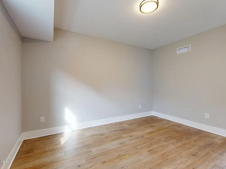 116 Bauer Ave #202 — Photo 11