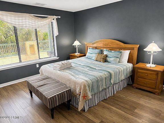 4th image of 606 Newhaven Court
