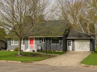 305 Roy Ave N, Fulda, MN 56131