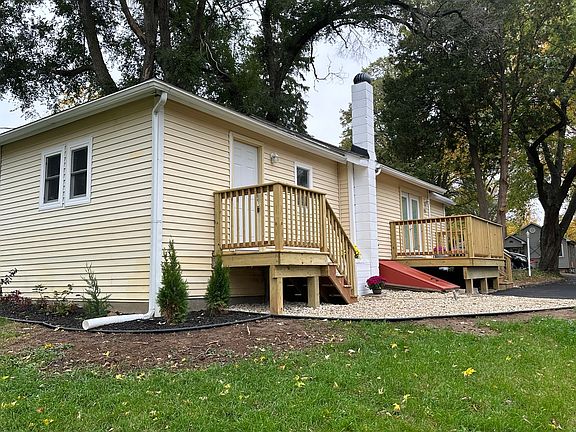 2nd image of 5215 Maplehill Dr