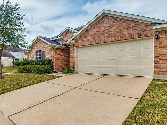 3rd image of 14007 Hillingdale Ln