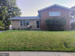 7102 Adelphi Rd, Hyattsville, MD