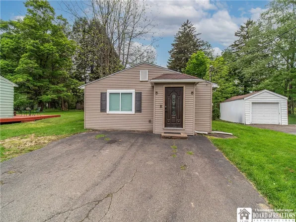 214 Elmcrest Ave, Lakewood, NY 14750