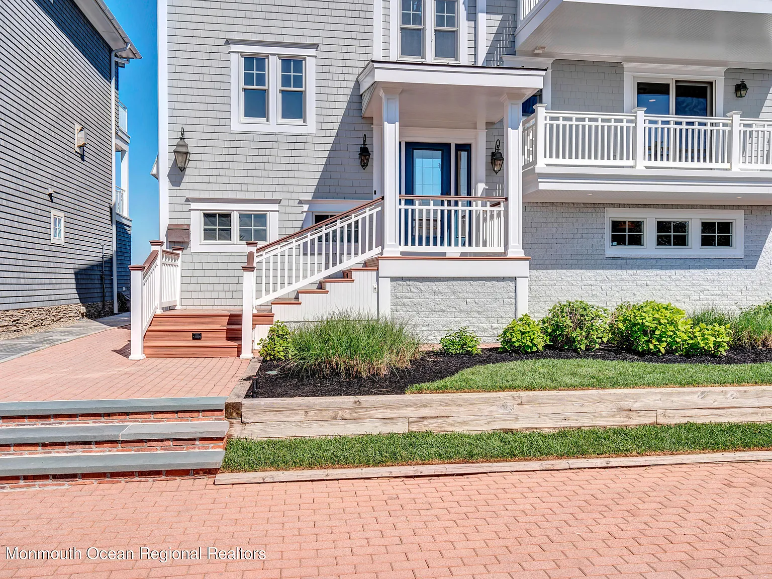 4 bed, 2679 sqft, $60,000 — Photo 3