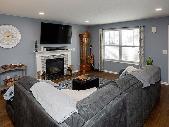 4th image of 3316 Poplar Dr SW