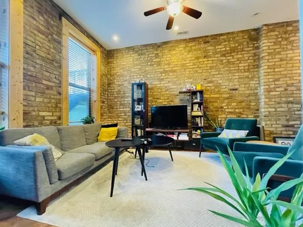 1750 W Augusta Blvd APT 2R, Chicago, IL 60622