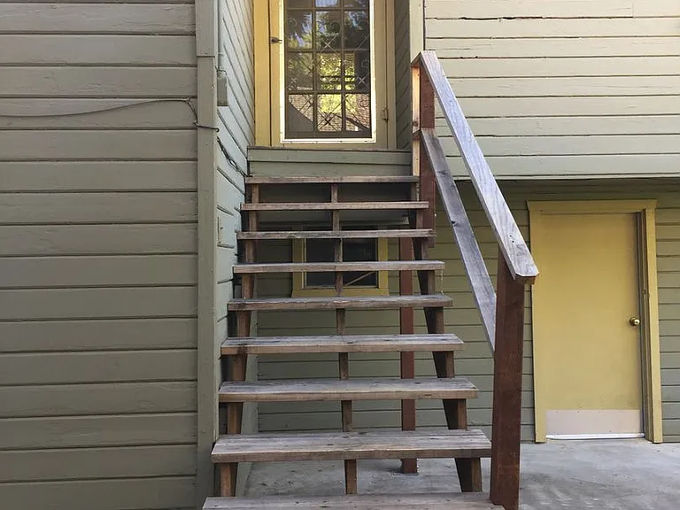484 1/2 E 3rd Ave — Photo 5