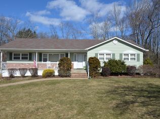 2 Orchard Dr, Towaco, NJ 07082