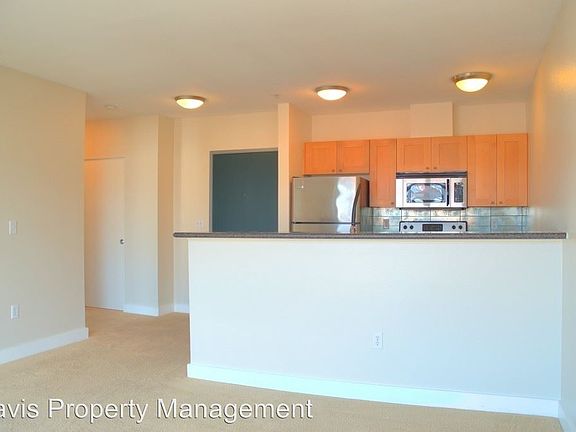4th image of 1610 Belmont Ave APT 608