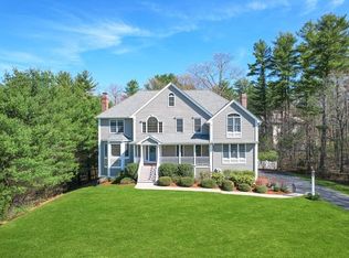14 Pipers Gln, Andover, MA 01810