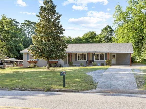 3796 Auburn Rd, Phenix City, AL 36870