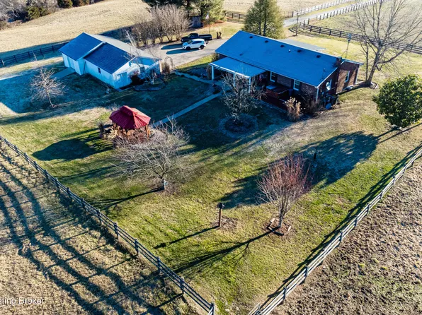 853 Thurman Ln, Springfield, KY 40069