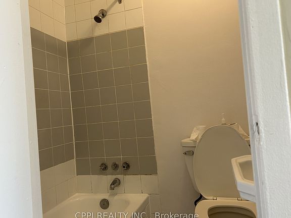 4th image of 3 Hill Heights Rd #210