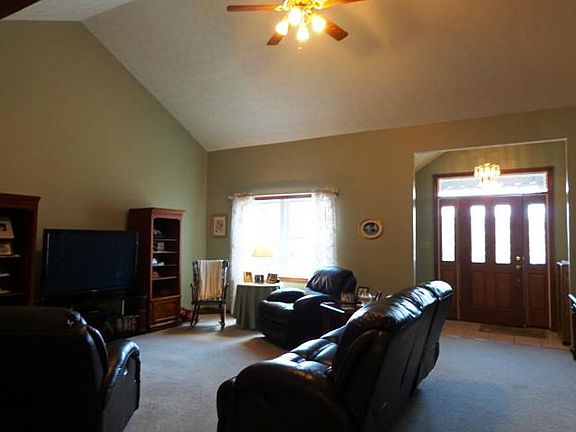 3rd image of 348 David Dr