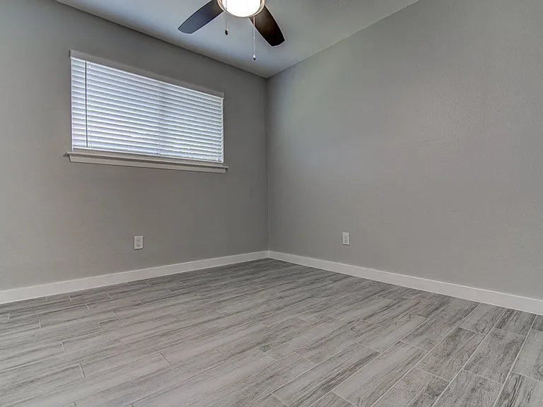 1603 Dale Cv — Photo 16