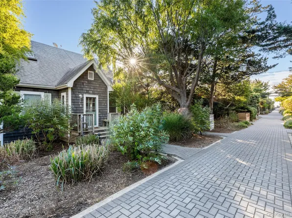 38 Homesite Avenue, Seaview, NY 11770