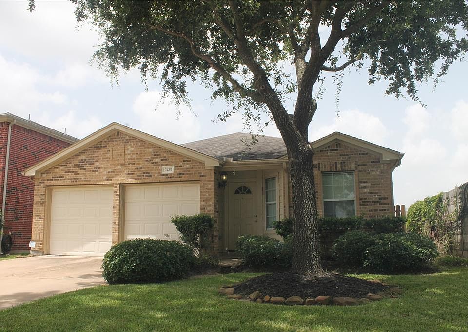 1st image of 9439 Copper Cove Dr