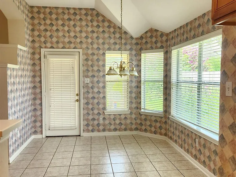 3614 Double Lake Dr — Photo 9