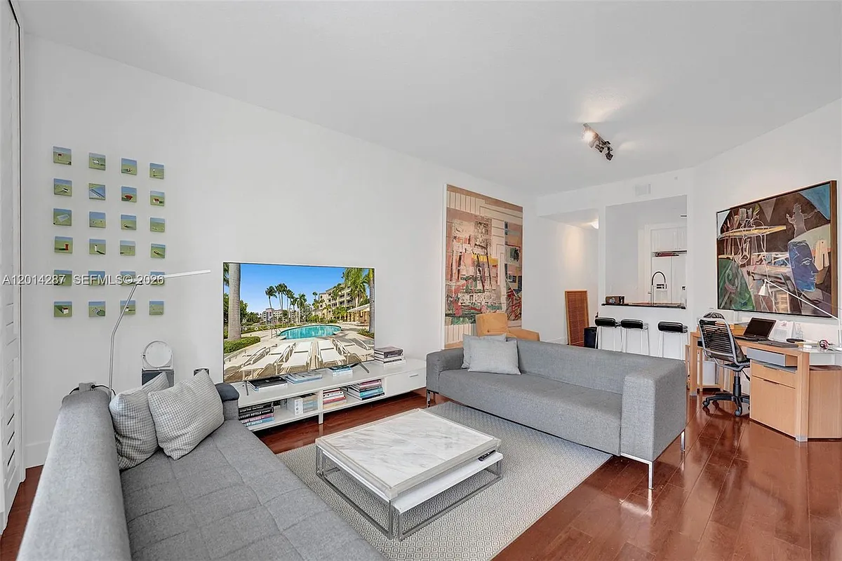 Building Photo - 715 Crandon Blvd #406