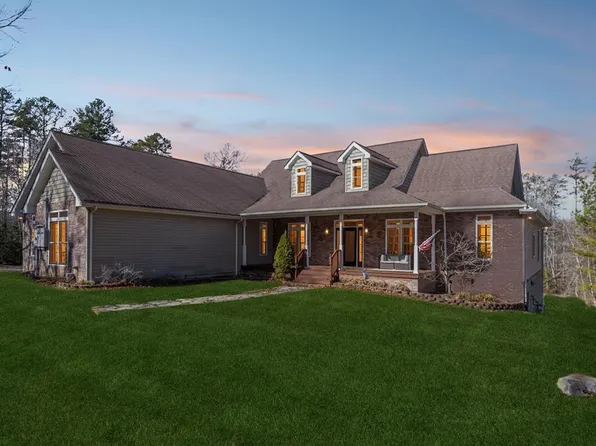 700 Falls Rd, Monterey, TN 38574