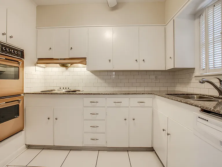 4301 Emerson Ave — Photo 10