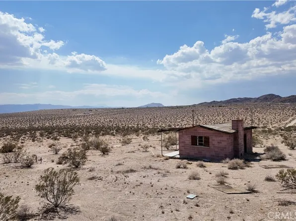 64494 Pole Line Rd, Joshua Tree, CA 92252