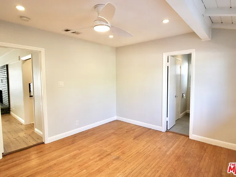 5415 Coldwater Canyon Ave — Photo 25